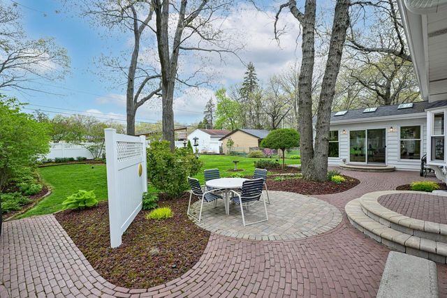 8710 Lakeshore DRIVE, Pleasant Prairie, WI 53158