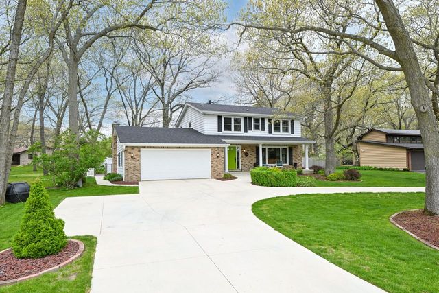 8710 Lakeshore DRIVE, Pleasant Prairie, WI 53158