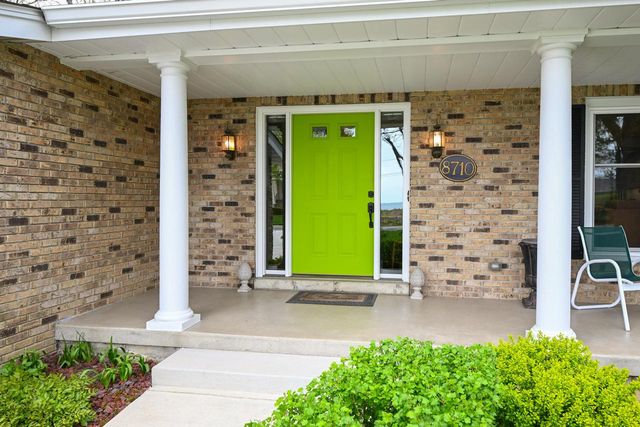 8710 Lakeshore DRIVE, Pleasant Prairie, WI 53158