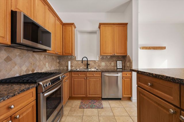 13900 Noel Road 6, Dallas, TX 75240