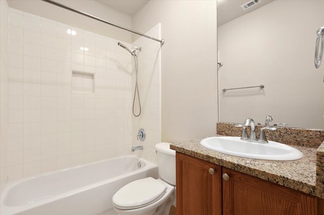 13900 Noel Road 6, Dallas, TX 75240