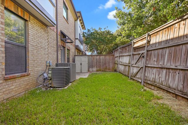 13900 Noel Road 6, Dallas, TX 75240