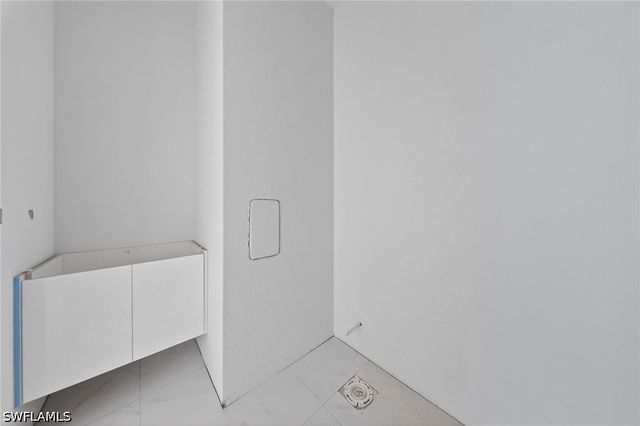 1213 Dodwin ST E, Lehigh Acres, FL 33974