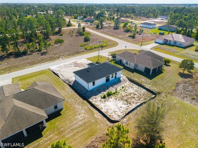 1213 Dodwin ST E, Lehigh Acres, FL 33974