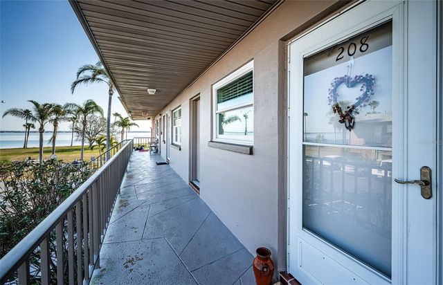 2 CAUSEWAY BOULEVARD 208, Dunedin, FL 34698