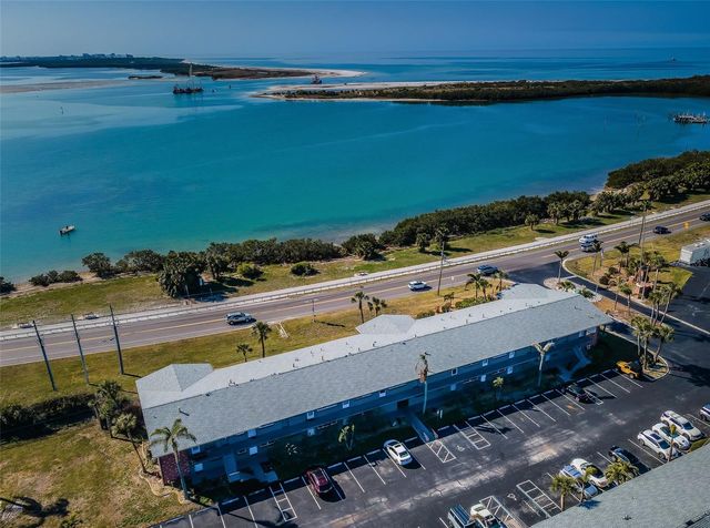 2 CAUSEWAY BOULEVARD 208, Dunedin, FL 34698