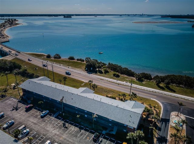 2 CAUSEWAY BOULEVARD 208, Dunedin, FL 34698