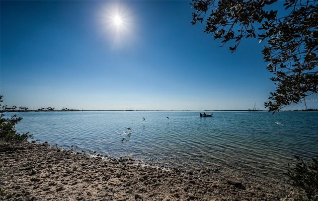 2 CAUSEWAY BOULEVARD 208, Dunedin, FL 34698