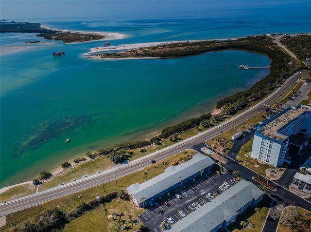 2 CAUSEWAY BOULEVARD 208, Dunedin, FL 34698