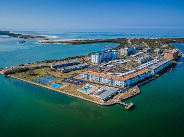 2 CAUSEWAY BOULEVARD 208, Dunedin, FL 34698