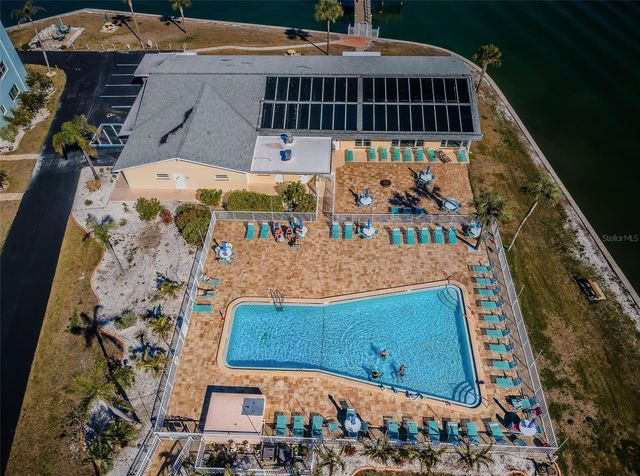 2 CAUSEWAY BOULEVARD 208, Dunedin, FL 34698