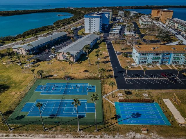 2 CAUSEWAY BOULEVARD 208, Dunedin, FL 34698