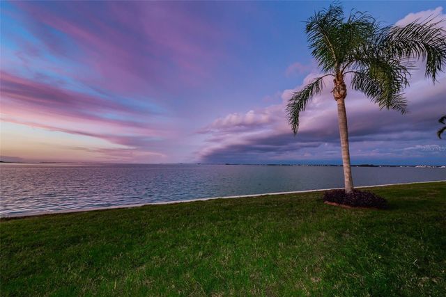 2 CAUSEWAY BOULEVARD 208, Dunedin, FL 34698