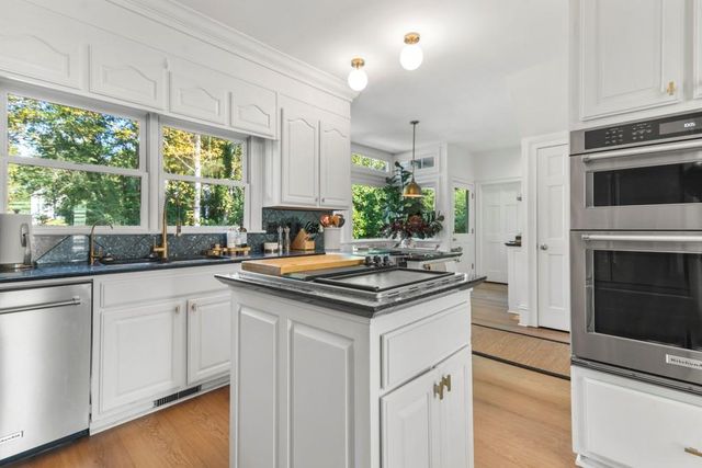 160 Ludwell Court, Johns Creek, GA 30022