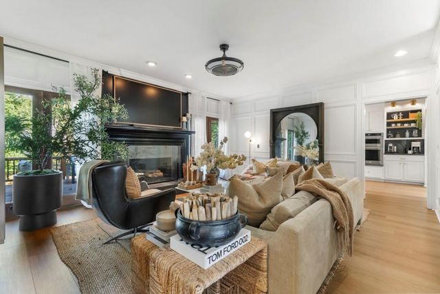 160 Ludwell Court, Johns Creek, GA 30022