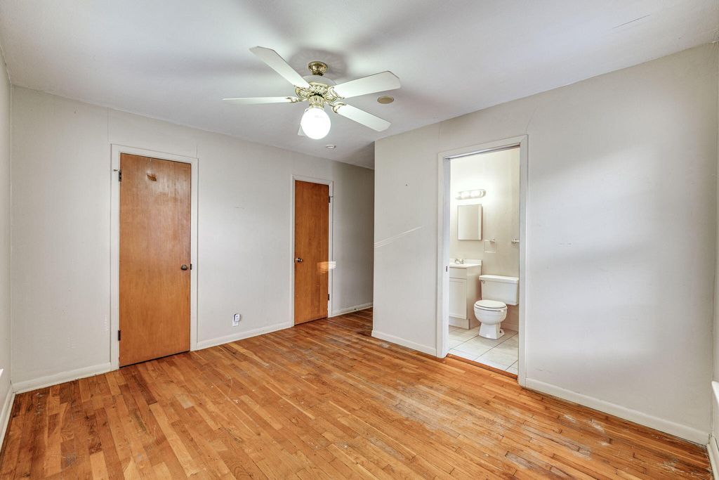 Image 15 of property listing at 2016 San Antonio Street, San Angelo, TX 76901