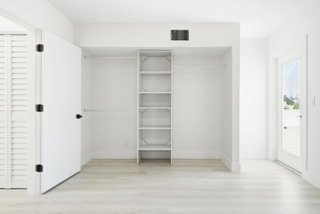 5909 S Dixie Highway 2b, West Palm Beach, FL 33405