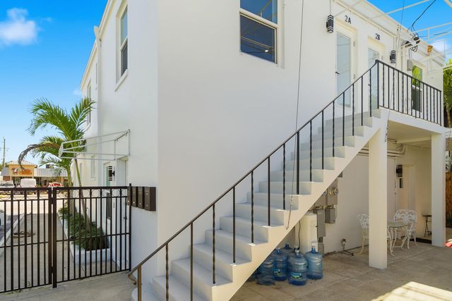 5909 S Dixie Highway 2b, West Palm Beach, FL 33405