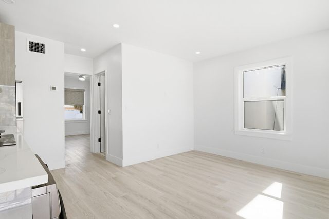 5909 S Dixie Highway 2b, West Palm Beach, FL 33405