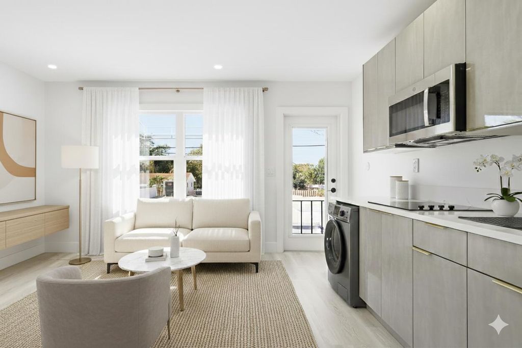 5909 S Dixie Highway 2b, West Palm Beach, FL 33405