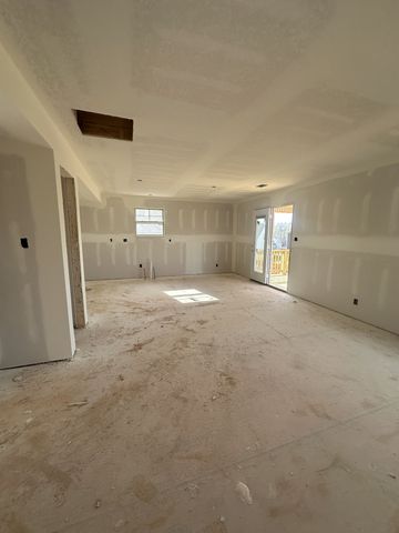 150 Cardinal Creek, Clarksville, TN 37040