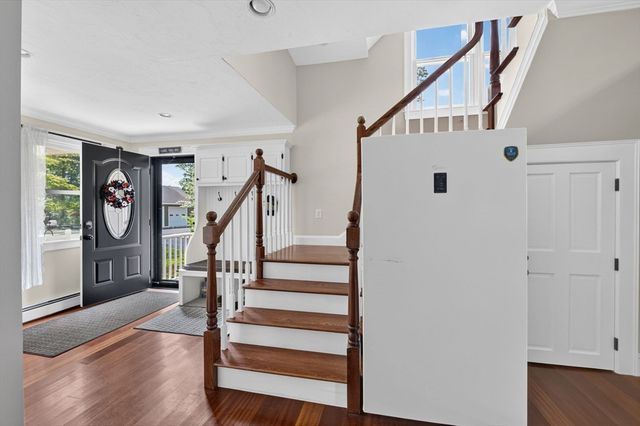 112 Spruce St, Middleboro, MA 02346