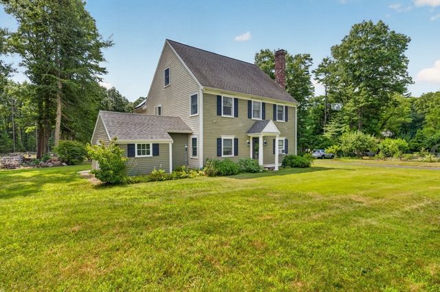 112 Spruce St, Middleboro, MA 02346