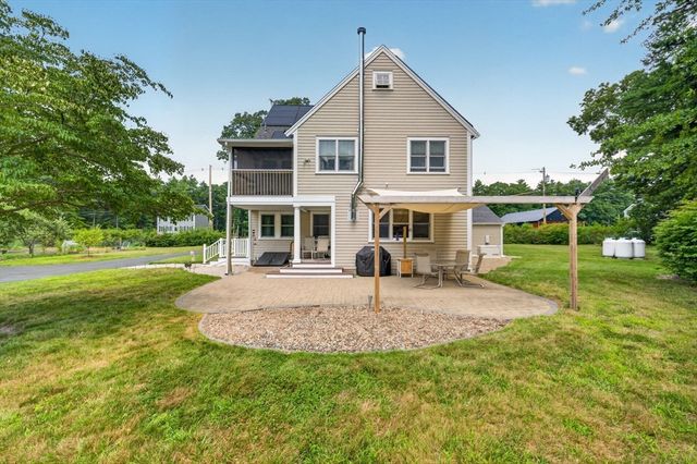 112 Spruce St, Middleboro, MA 02346