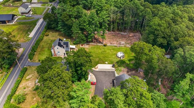 112 Spruce St, Middleboro, MA 02346