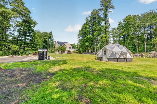 112 Spruce St, Middleboro, MA 02346