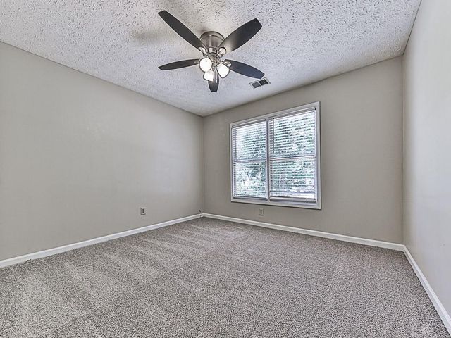 211 Mill Pointe Drive, Dallas, GA 30157