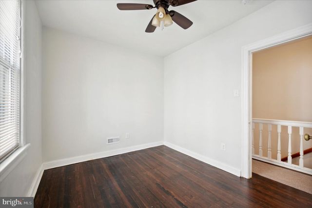 32 S CRICKET TER, Ardmore, PA 19003