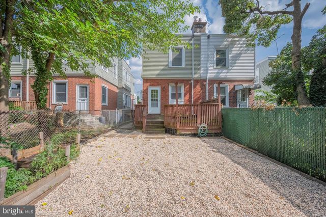 32 S CRICKET TER, Ardmore, PA 19003