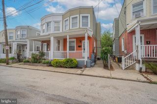 32 S CRICKET TER, Ardmore, PA 19003