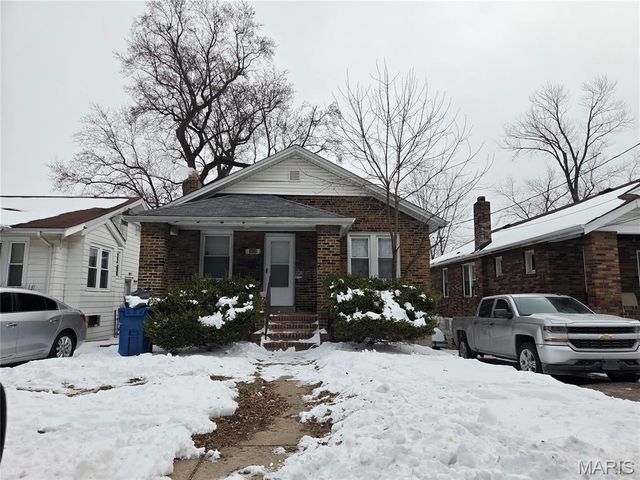 3438 Lucas And Hunt Road, St Louis, MO 63121