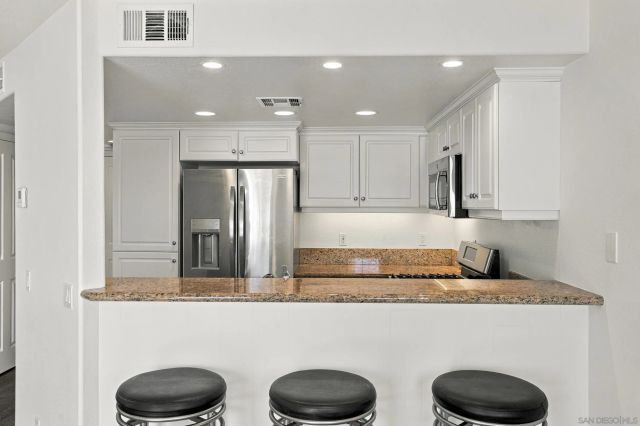 555 Eaton Street G, Oceanside, CA 92054