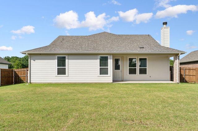 792 Brookside Drive, Springtown, TX 76082