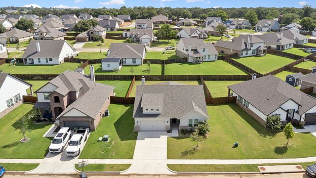 792 Brookside Drive, Springtown, TX 76082