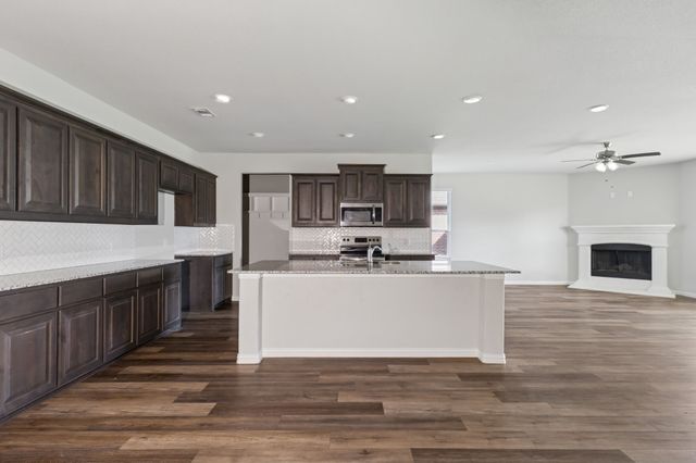 792 Brookside Drive, Springtown, TX 76082