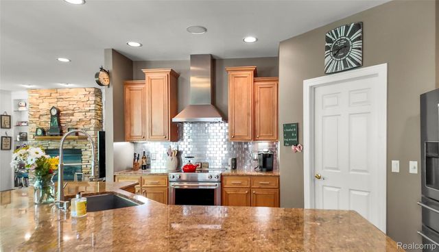 1293 HUNTCLIFF Court, Milford Charter Township, MI 48380