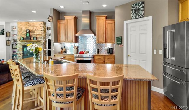 1293 HUNTCLIFF Court, Milford Charter Township, MI 48380