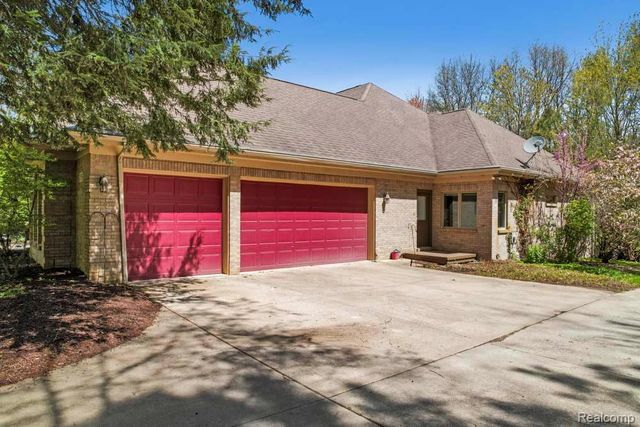 1293 HUNTCLIFF Court, Milford Charter Township, MI 48380