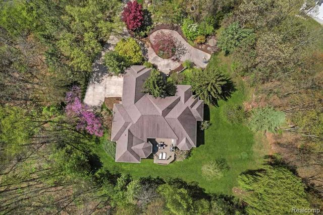 1293 HUNTCLIFF Court, Milford Charter Township, MI 48380