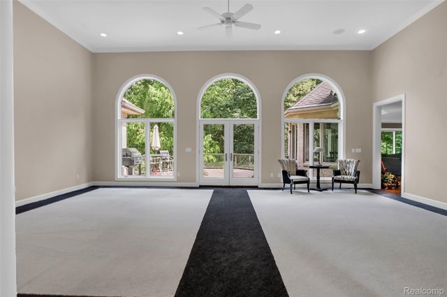 1293 HUNTCLIFF Court, Milford Charter Township, MI 48380