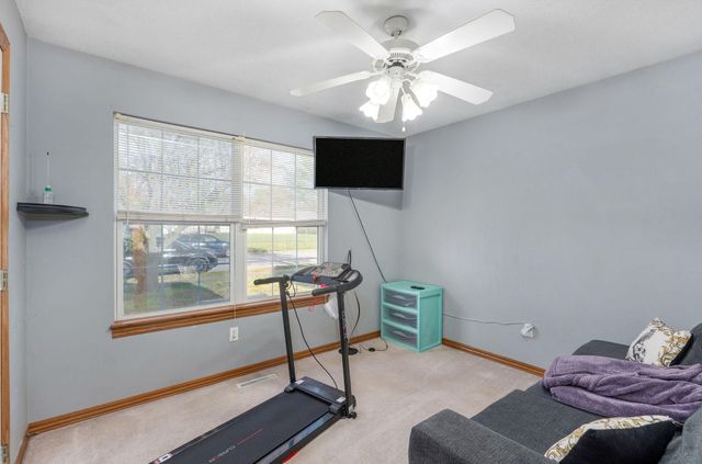 2523 N Rogers Avenue, Springfield, MO 65803