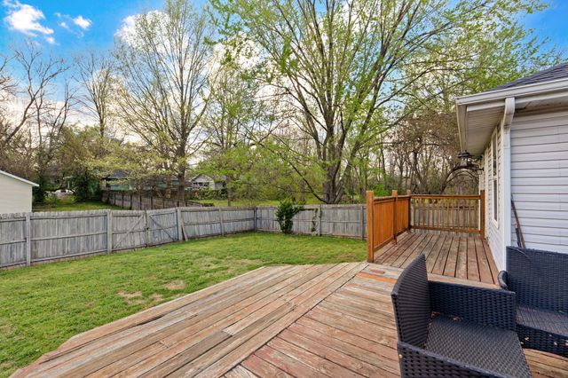 2523 N Rogers Avenue, Springfield, MO 65803