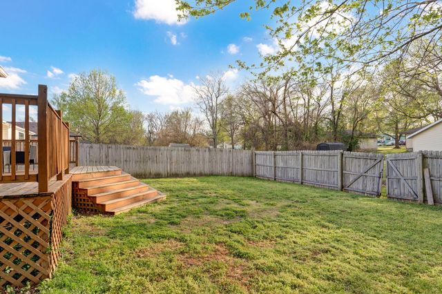 2523 N Rogers Avenue, Springfield, MO 65803