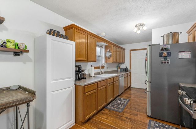 2523 N Rogers Avenue, Springfield, MO 65803