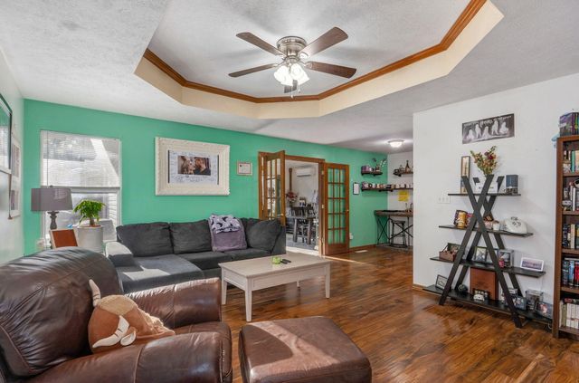 2523 N Rogers Avenue, Springfield, MO 65803