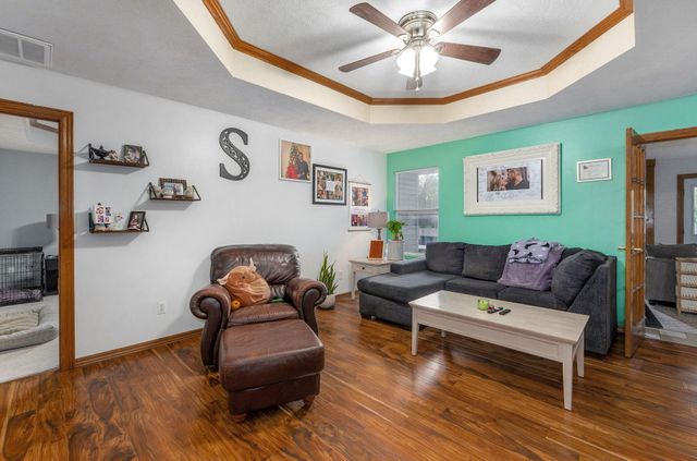 2523 N Rogers Avenue, Springfield, MO 65803